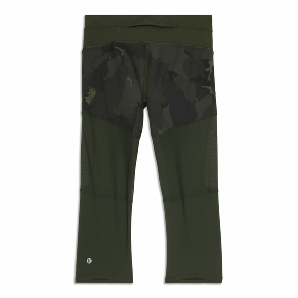 Lululemon Training Tough Low-Rise Camo Crop Women's Size 6 Green - Picture 1 of 7